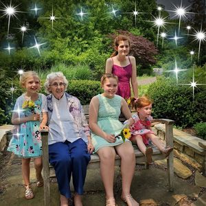 Meet your Posher, Carrie shaffer